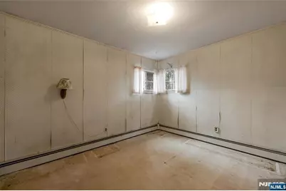 31 Cedar Street, Midland Park, NJ 07432 - Photo 14