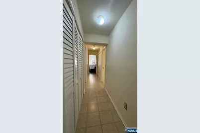 2098 Francis Court 2098 #2098, Mahwah, NJ 07430 - Photo 16