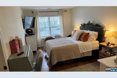 2098 Francis Court 2098 #2098, Mahwah, NJ 07430 - Photo 22