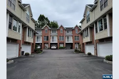 426 Hillside Avenue 1 #1, Palisades Park, NJ 07650 - Photo 2
