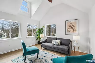 27 W Hartshorn Terrace, West Orange Township, NJ 07052 - Photo 6