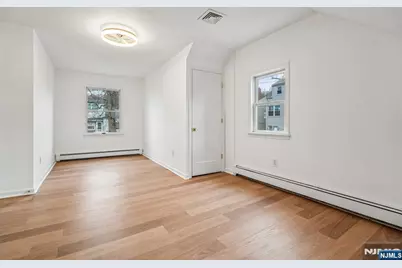 27 W Hartshorn Terrace, West Orange Township, NJ 07052 - Photo 28