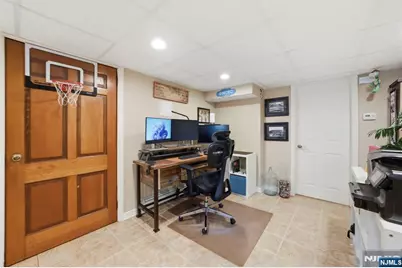 24 Maple Avenue, Waldwick, NJ 07463 - Photo 34