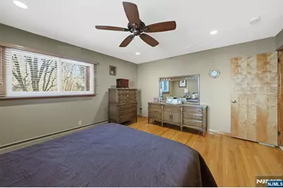 24 Maple Avenue, Waldwick, NJ 07463 - Photo 28