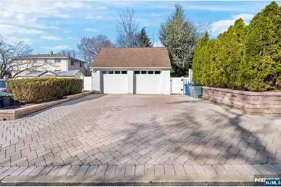 24 Maple Avenue, Waldwick, NJ 07463 - Photo 42