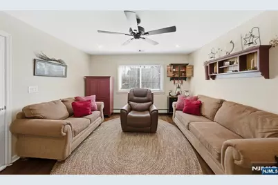 24 Maple Avenue, Waldwick, NJ 07463 - Photo 4