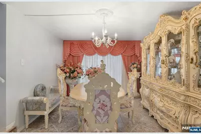 8 Monaghan Road, Edison, NJ 08817 - Photo 6