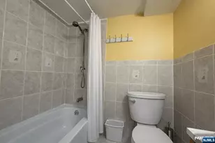 20 Concord St, Jersey City, NJ 07306 - Photo 42