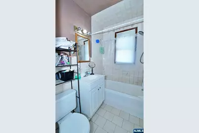 458 Shannon Place, Cliffside Park, NJ 07010 - Photo 20