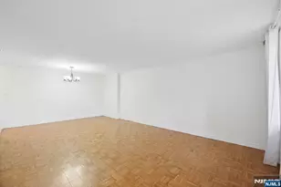 200 Winston 617, Cliffside Park, NJ 07010 - Photo 4