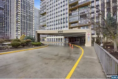 200 Winston 617 #617, Cliffside Park, NJ 07010 - Photo 18