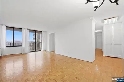 200 Winston 617 #617, Cliffside Park, NJ 07010 - Photo 2