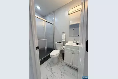 264 Greylock Parkway, Belleville, NJ 07109 - Photo 10