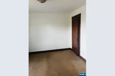 248 Terrace Avenue, Hasbrouck Heights, NJ 07604 - Photo 10