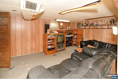 25-29 Urban Place, Fair Lawn, NJ 07410 - Photo 18