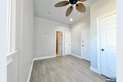 227 Washington Avenue, Hackensack, NJ 07601 - Photo 22