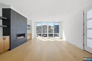 211 E Harriet Ave A, Palisades Park, NJ 07650 - Photo 4