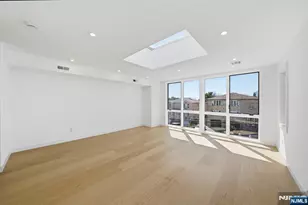 211 E Harriet Ave A, Palisades Park, NJ 07650 - Photo 22