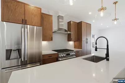 211 E Harriet Avenue A #A, Palisades Park, NJ 07650 - Photo 12