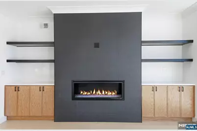 211 E Harriet Avenue A #A, Palisades Park, NJ 07650 - Photo 6