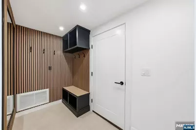 211 E Harriet Avenue B #B, Palisades Park, NJ 07650 - Photo 32