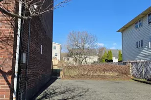 207 Westervelt Pl 1, Lodi, NJ 07644 - Photo 10