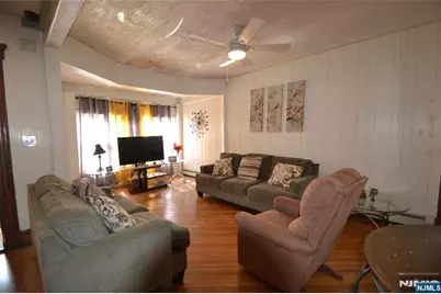 655 Chestnut Street, Kearny, NJ 07032 - Photo 8