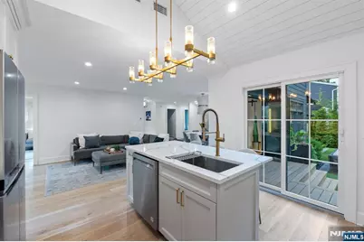 395 Colonial Boulevard, Washington Township, NJ 07676 - Photo 14