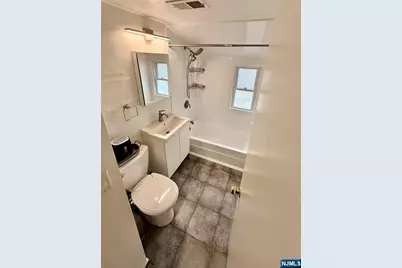 130 Glenbrook Parkway 4D #4D, Englewood, NJ 07631 - Photo 6