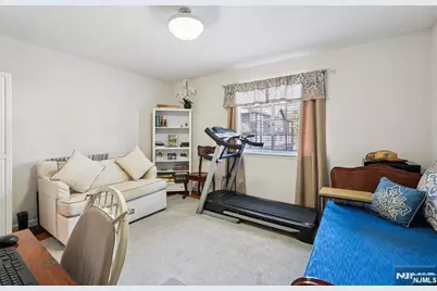 1810 Faulkner Court, Mahwah, NJ 07430 - Photo 20