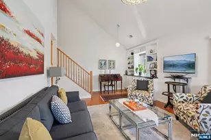 1810 Faulkner Ct, Mahwah, NJ 07430 - Photo 8