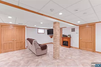 512 Van Bussum Avenue, Garfield, NJ 07026 - Photo 28