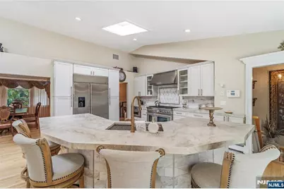 136 Willow Drive, Old Tappan, NJ 07675 - Photo 12