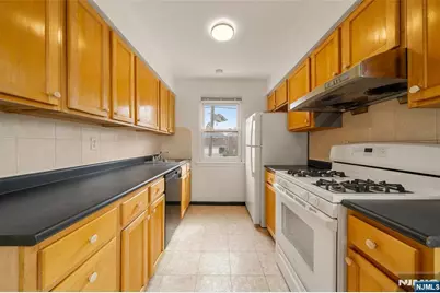 1259A Inwood Terrace 59A #59A, Fort Lee, NJ 07024 - Photo 10