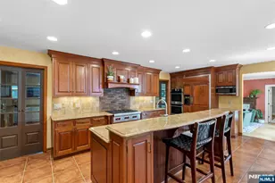 565 Dorchester Dr, River Vale Township, NJ 07675 - Photo 10