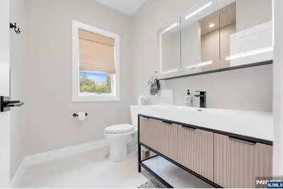 495 Wilson Avenue, Paramus, NJ 07652 - Photo 32