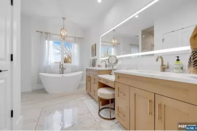 495 Wilson Avenue, Paramus, NJ 07652 - Photo 30