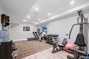 495 Wilson Ave, Paramus, NJ 07652 - Photo 42