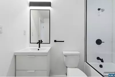 73 Macarthur Avenue, Lodi, NJ 07644 - Photo 10