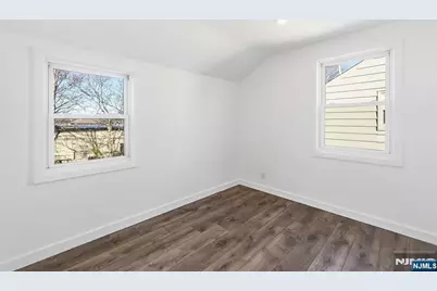 73 Macarthur Avenue, Lodi, NJ 07644 - Photo 28