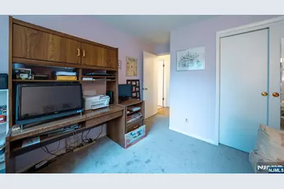 208 Federal Hill Road, Pompton Lakes, NJ 07442 - Photo 16