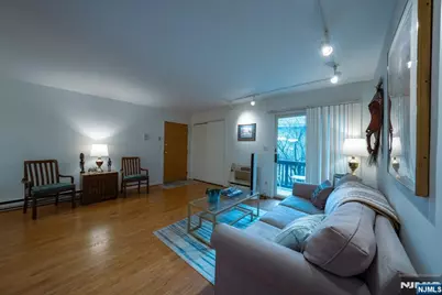 208 Federal Hill Road, Pompton Lakes, NJ 07442 - Photo 2