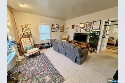 33 Apt 2 Claremont Avenue 2 #2, Montclair, NJ 07042 - Photo 2