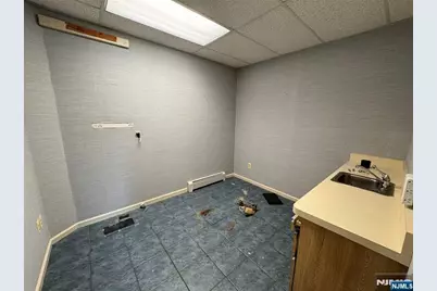 88 W Ridgewood 1R #1R, Ridgewood, NJ 07450 - Photo 10