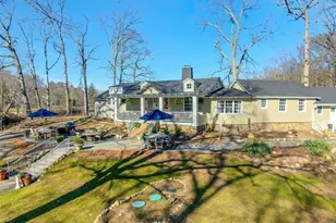 28 Turners Lake Dr, Mahwah, NJ 07430 - Photo 2