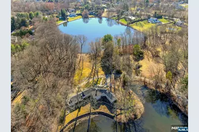 28 Turners Lake Drive, Mahwah, NJ 07430 - Photo 1