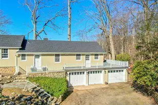 28 Turners Lake Dr, Mahwah, NJ 07430 - Photo 32