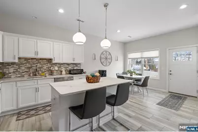 165 Lakeside Road 8 #8, West Milford, NJ 07421 - Photo 6