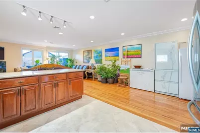 46A Homestead A #A, Palisades Park, NJ 07650 - Photo 14