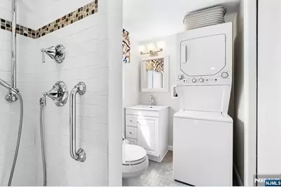 50 Hilltop Terrace, Bloomingdale, NJ 07403 - Photo 32